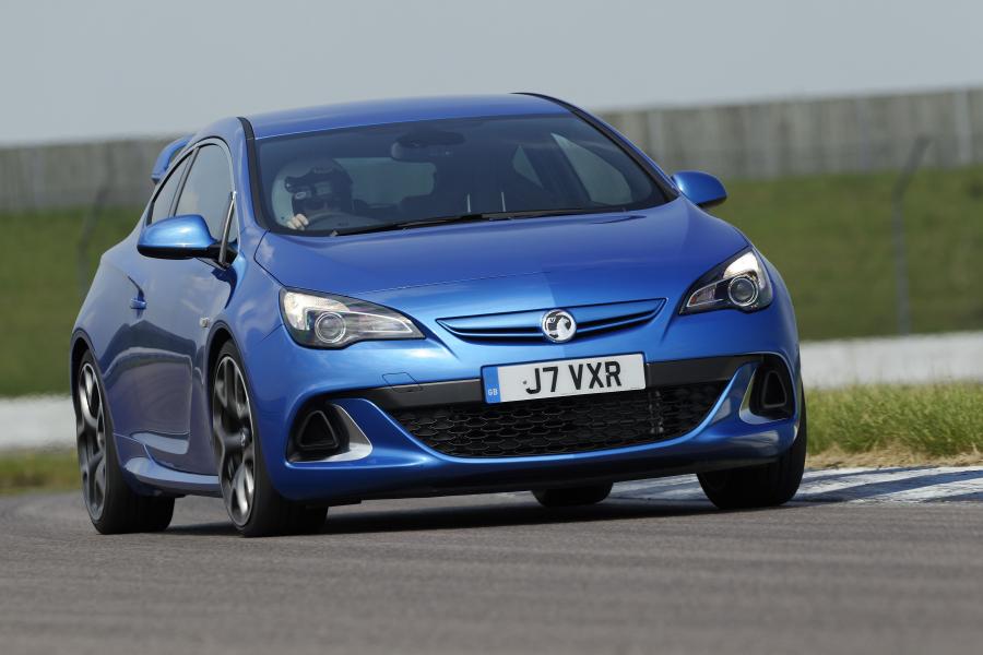  Vauxhall Astra VXR 2012 года  (фото 66 из 274)